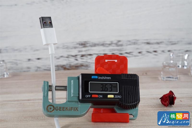 恐怖5A快充!華為Mate 9原裝數據線拆解