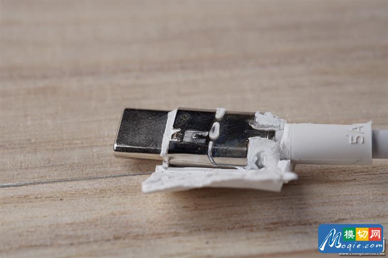 恐怖5A快充!華為Mate 9原裝數據線拆解