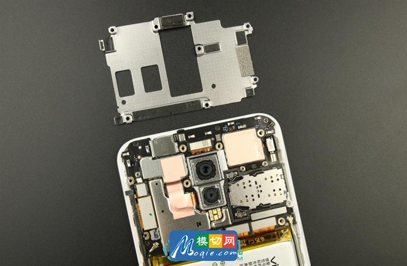 vivo Xplay6詳細拆解：這做工沒得噴