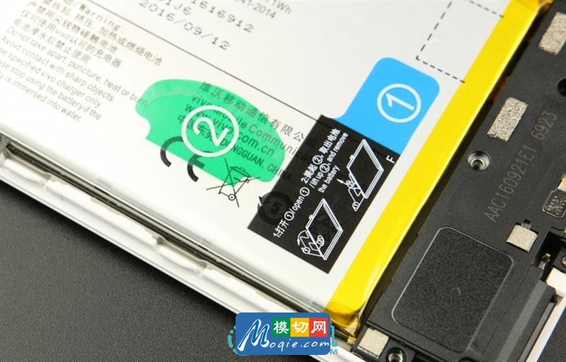 vivo Xplay6詳細拆解：這做工沒得噴