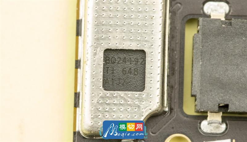 vivo Xplay6詳細拆解：這做工沒得噴