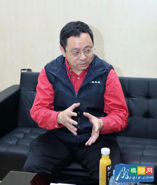 羅忠生