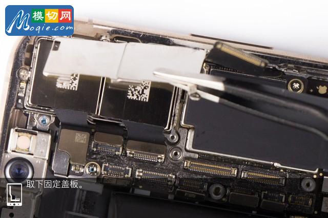 拆解蘋果iPhone XS Max手機：愛模切愛拆機